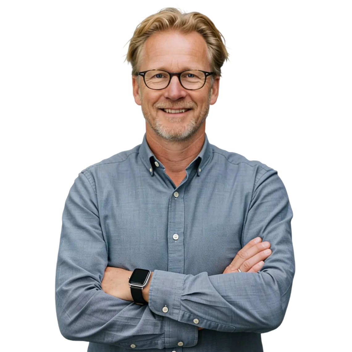 Man met bril en gekruiste armen, representatief voor het periodiek medisch onderzoek (PMO)